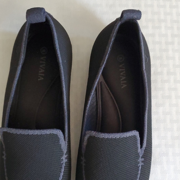 VIVAIA Sleek Black Slipon Flats Sz 8 - Picture 10 of 13